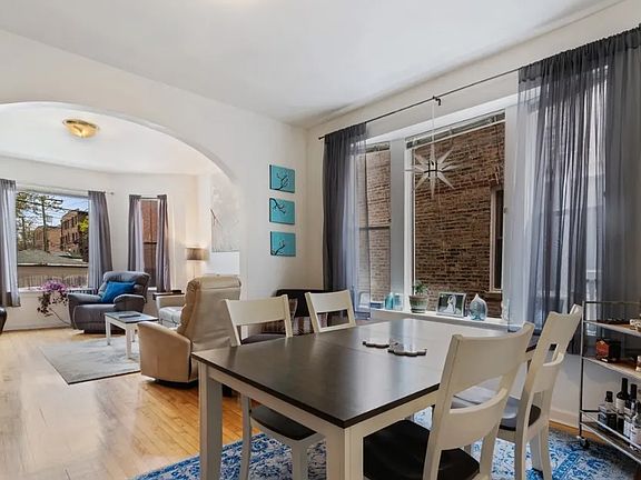 4th image of 3229 W Dickens Ave #1