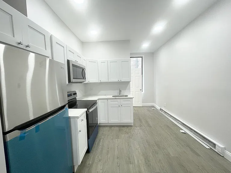 505 Jersey Ave #2 — Photo 2