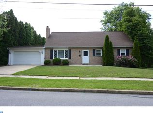 52 Valley Rd, Wyomissing, PA 19610