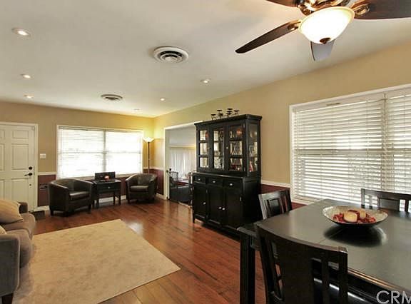 3rd image of 4246 Lomina Ave