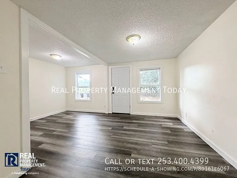 7505 156th St E — Photo 4