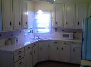 3910 Sunrise Dr, Kansas City, MO 64123