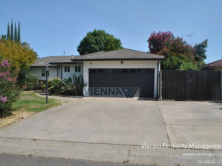 2913 Kerria Way — Photo 1