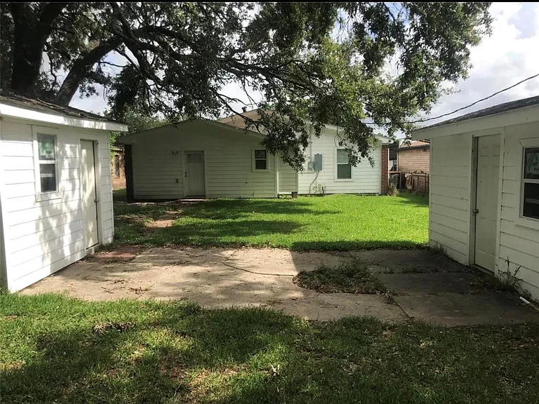 2515 Jackson St — Photo 16