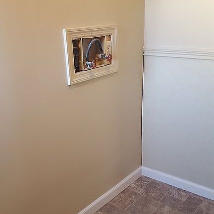 3rd image of 325 Seborn Ave