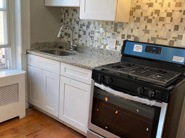 1638 S 15th St Floor 2, Philadelphia, PA 19145