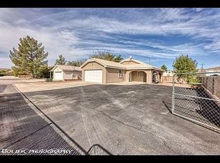 898 N Desert Wind Dr, Littlefield, AZ 86432