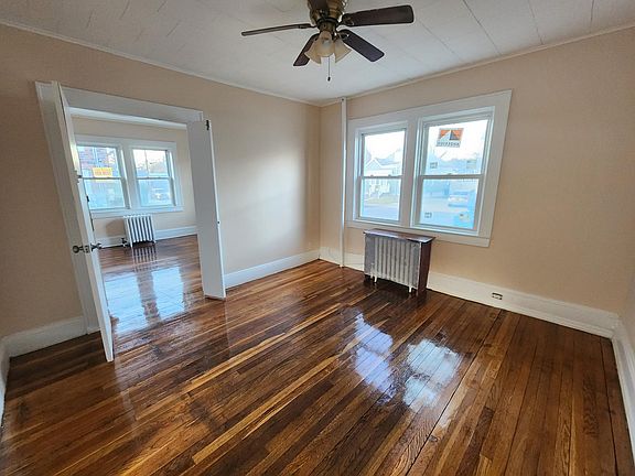 5th image of 84 Stevens St #1