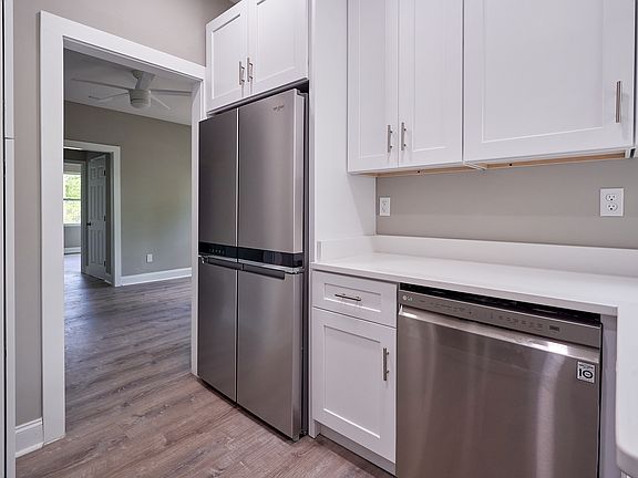2nd image of 217 Circle Ave APT 1