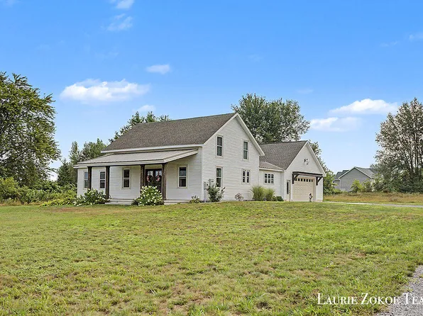 16740 24th Ave, Coopersville, MI 49404