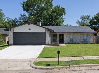 1807 Chalice Rd, Arlington, TX 76014