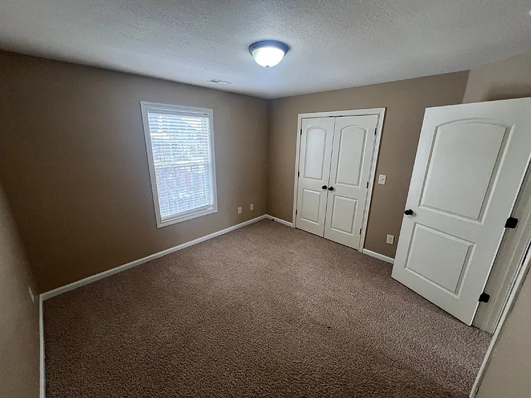 3462 Southwood Dr — Photo 27