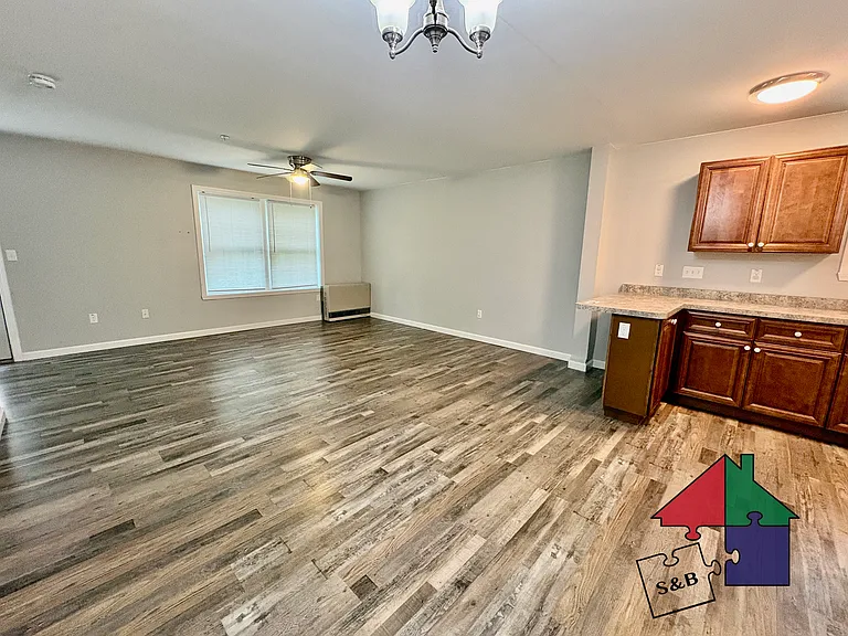 39 Cornelia Ct — Photo 12