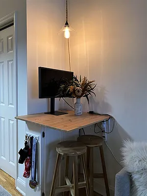 Rented by City Connections Realty | media 9