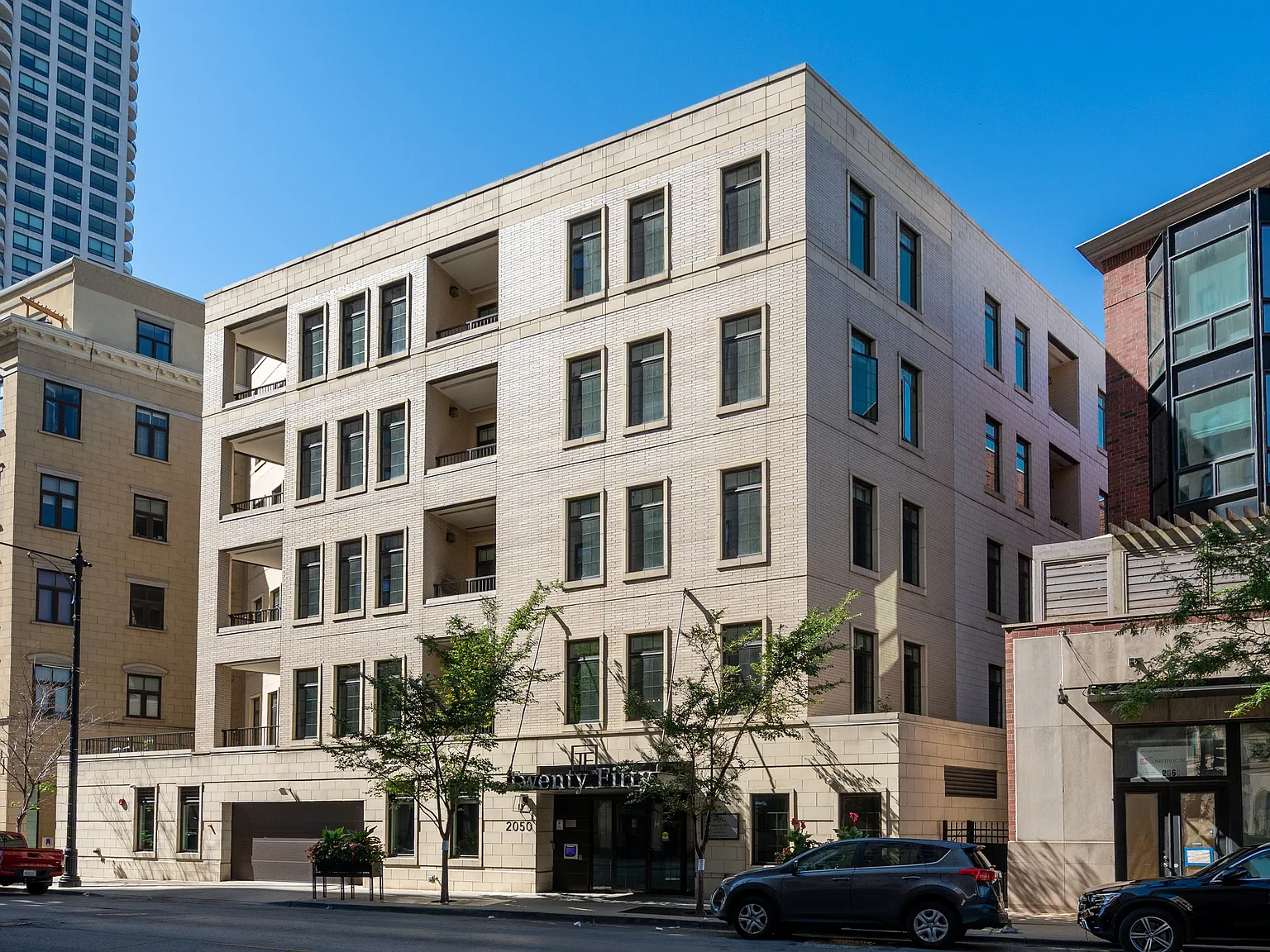 HIGHPOINT Lincoln Park on Clark — Photo 2