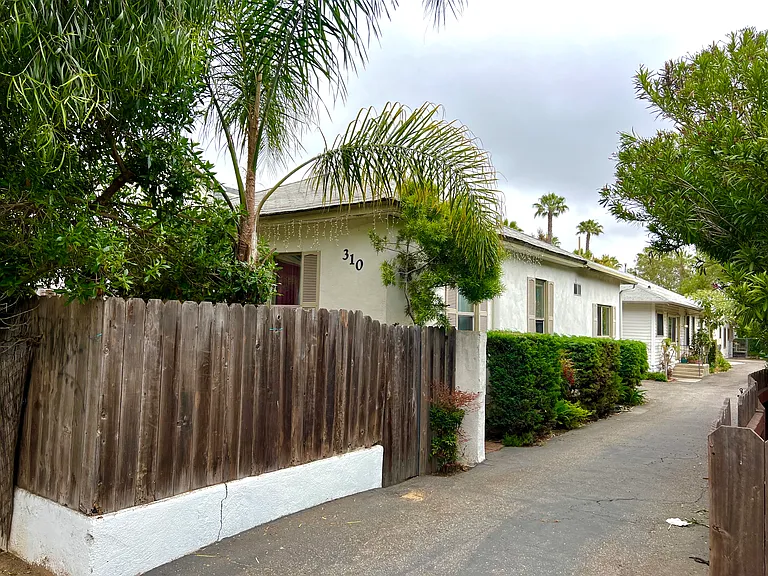 310 Ladera St #E — Photo 10