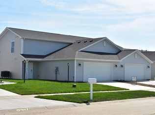 1507 Stonebluff Ct, Champaign, IL 61822