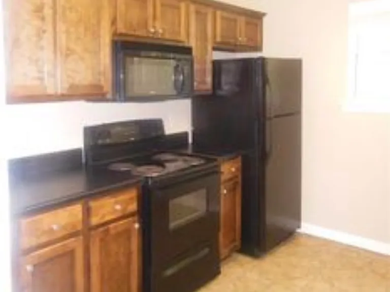 610 Putnam Dr — Photo 15