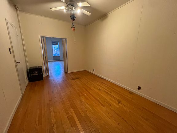 2nd image of 172 Windsor Pl #2