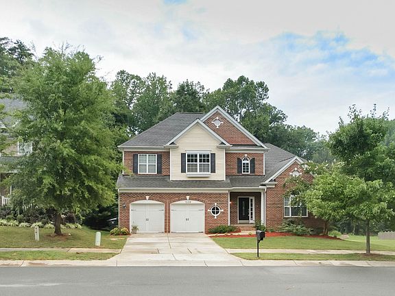 Beautiful cul-de-sac lot