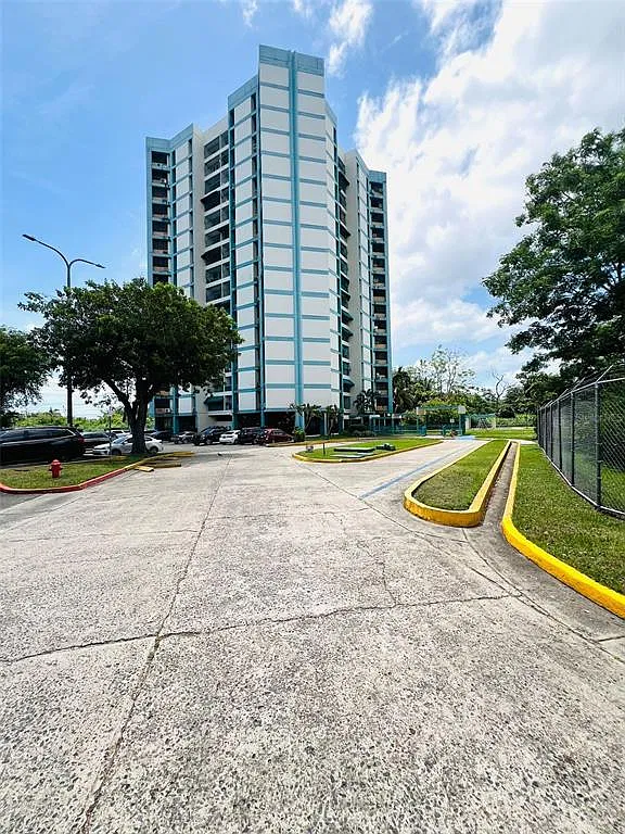 3 bed, 2.0 bath, 1313 sqft, $1,500 — Photo 1
