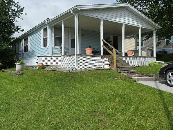 90 Knight Rd Trailer 9, Gettysburg, PA 17325