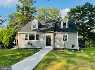 532 Dubois Ave, Barrington, NJ 08007