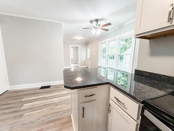 4th image of 1693 Baltimore Rd NW