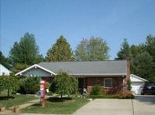 5905 Whitethorne Dr, Evansville, IN 47710