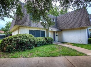 1751 Belshire Ct, Fort Worth, TX 76140