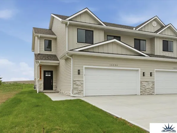 16404 Sumac St, Bennington, NE 68007