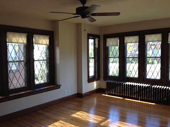 2nd image of 571 Kenmore Ave