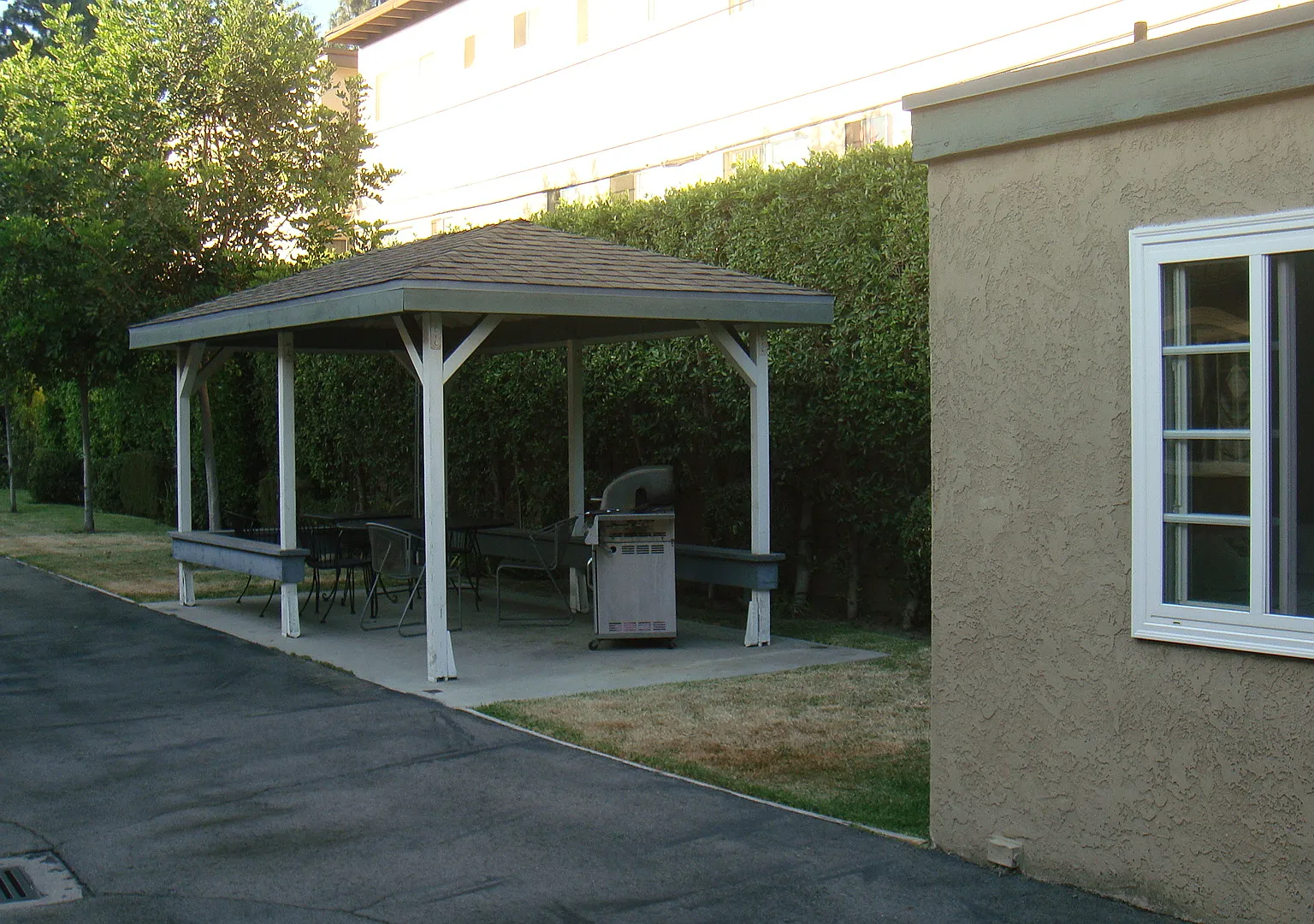 2 bed, 900 sqft, $2,290 — Photo 3