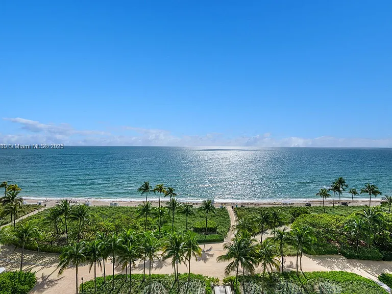 10201 Collins Ave #2516 — Photo 3