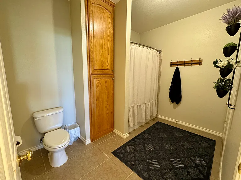 1250 Lynn Ln — Photo 18