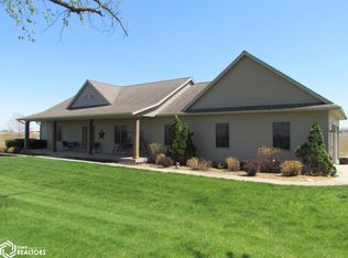 1842 Old 6 Rd, Brooklyn, IA 52211