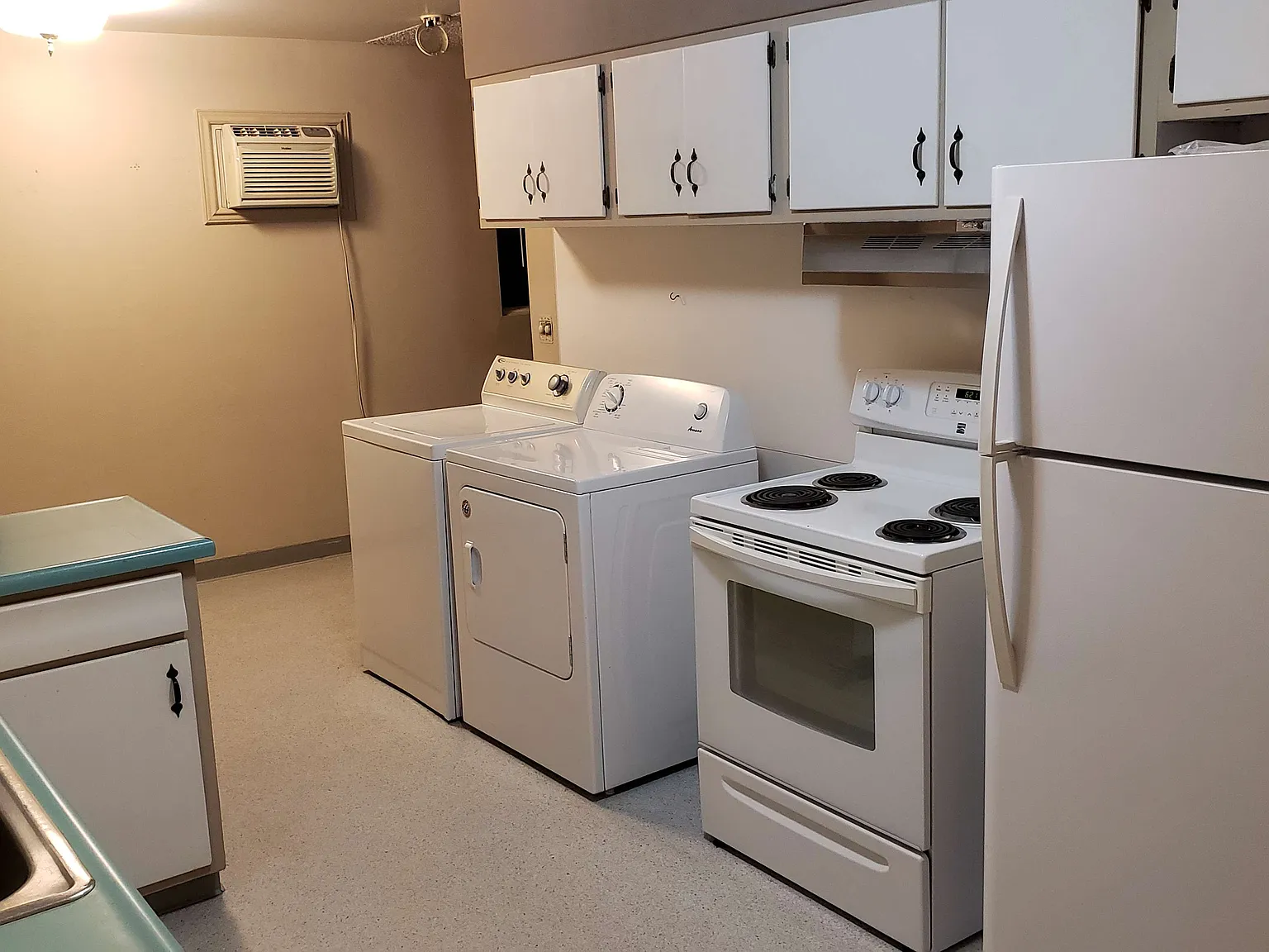 2 bed, 1278 sqft, $1,050 — Photo 2