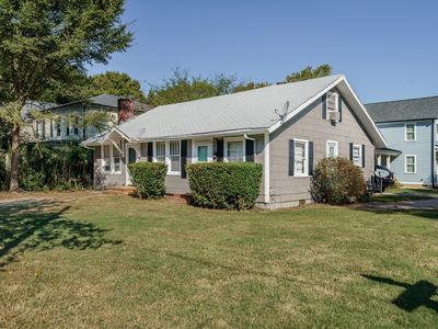 2402 Everett Ave, Raleigh, NC, 27607