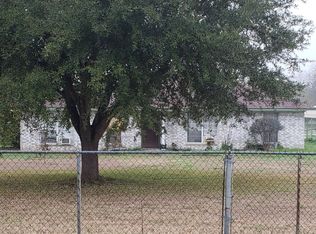 10355 Sunny Ln, Atascosa, TX 78002