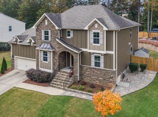 8216 Henderson Rd, Apex, NC 27539