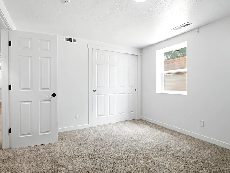 1603 S Major St #B — Photo 13