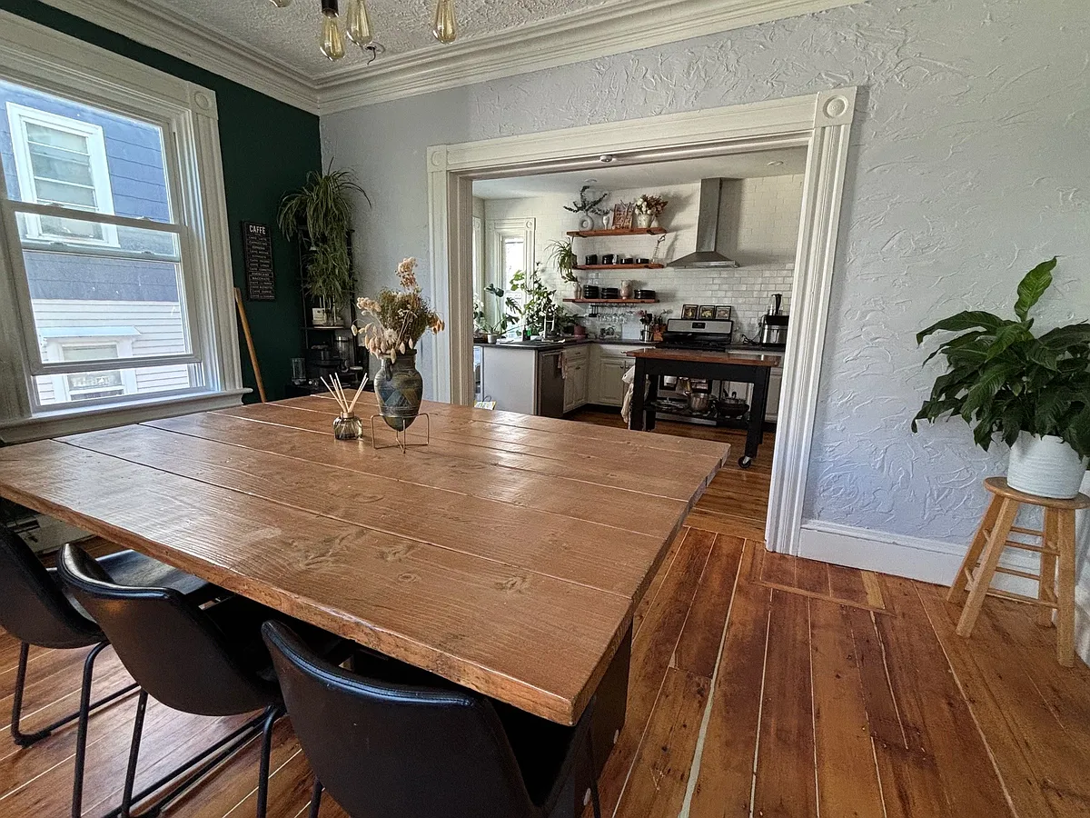 Building Photo - 20 Woodbine St #1