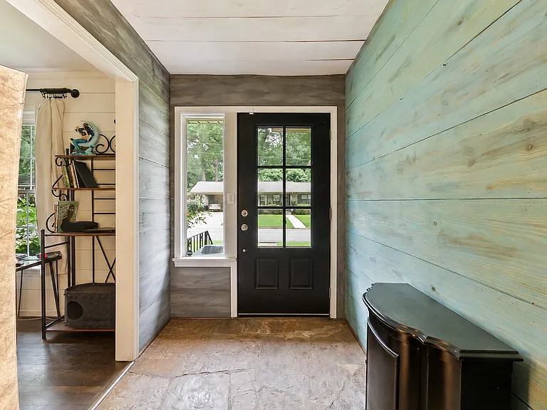 3836 Blackberry Ln — Photo 2
