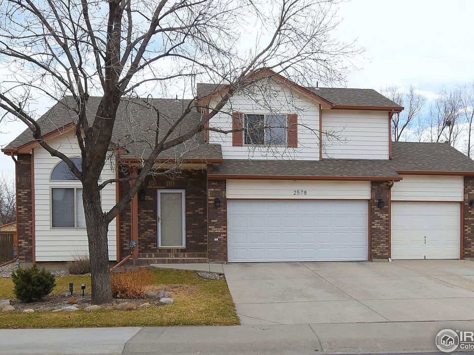 Three Car Garage