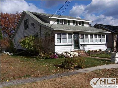 1st image of 108 Brown Ave