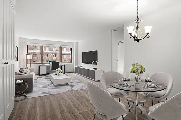 Sold by Compass | media 1
