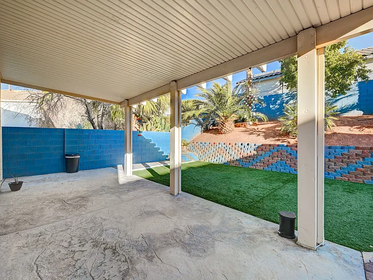 1005 Prestige Meadows Pl — Photo 46