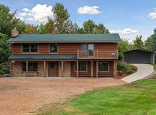 8000 Halstead Dr, Mound, MN 55364