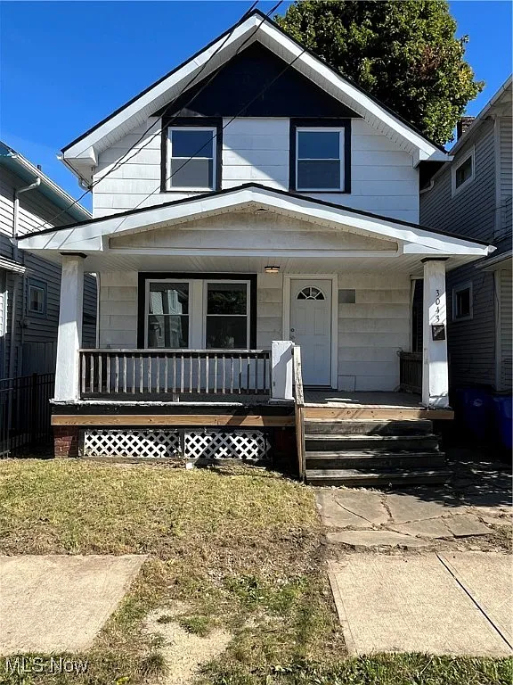 3043 W 105th St photo 1