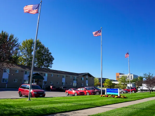 Huntington Club Apartments